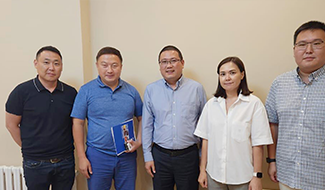 中亚展览集团董事长林晓飞先生与哈萨克斯坦各大协会高管合影